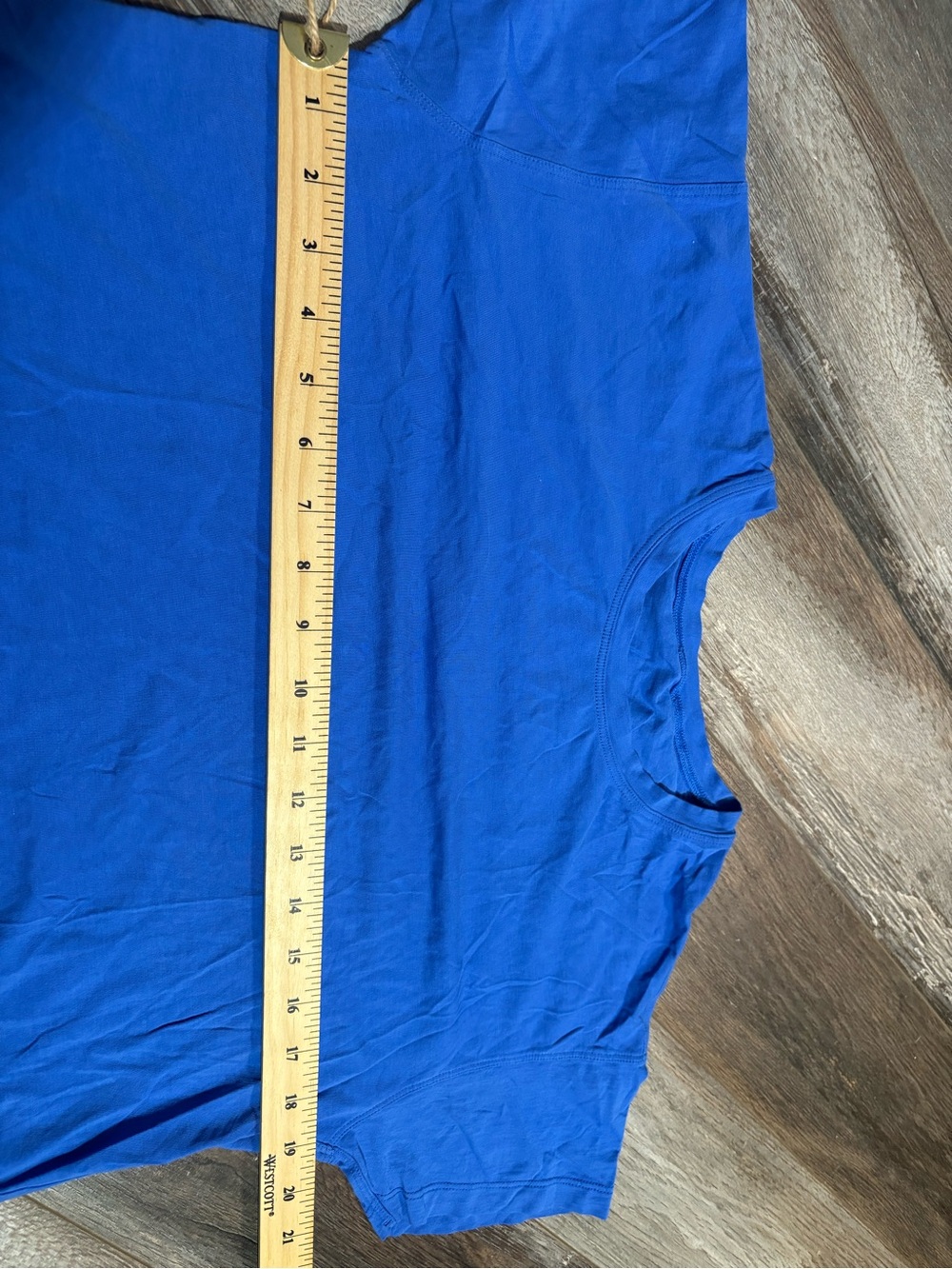 Lululemon Cates Tee - Picture 4 of 7